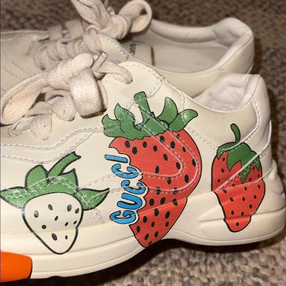 Gucci Shoes - Picture 3 of 3